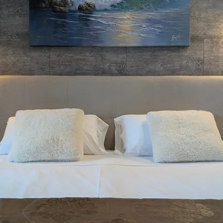 Gemelos Sweet 베니돔